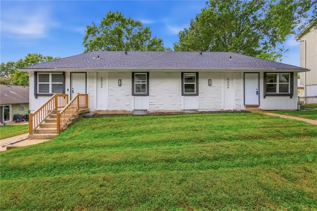 Listing Photo 1 - Condo for sale in 5002-5004 N Topping Ave located at 5002-5004 N Topping Ave, Kansas City, MO 64119 - Unit 5002-5004 N Topping Ave