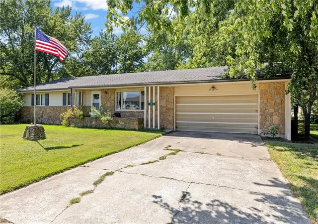3rd image of 128 N Robey St, Williamsburg, KS 66095 | MLS# 2638942