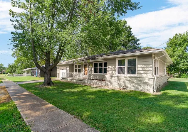 2nd image of 206 N Water St, Butler, MO 64730 | MLS# 2638948