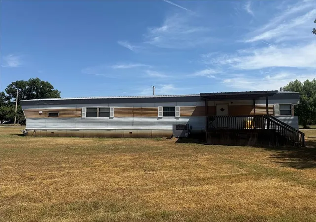 3rd image of 4365 Republic Rd, Parsons, KS 67357 | MLS# 2638949