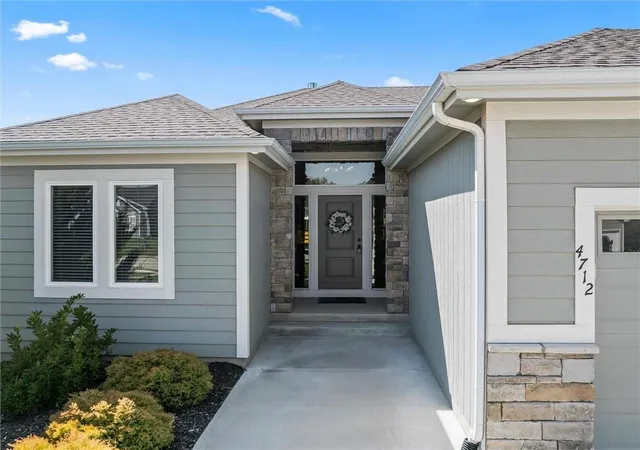 Photo 2 of Single family home for sale at 4712 Redwood St, Leavenworth, KS 66048 | MLS# 2638963 | Listing updated on 2026-10-02