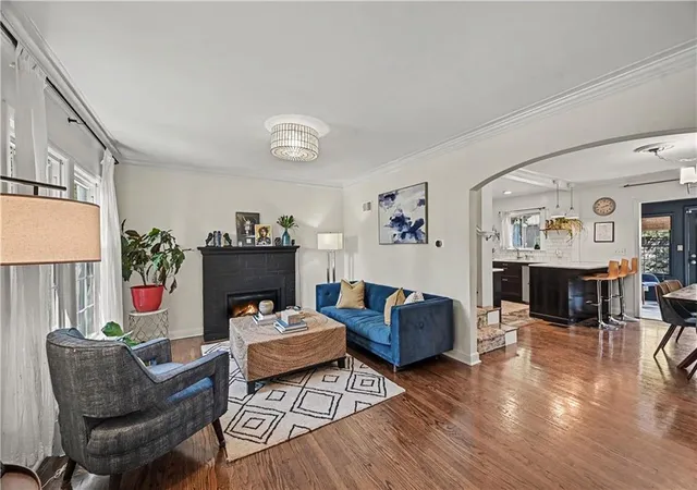 Photo 3 of Single family home for sale at 4823 Terrace St, Kansas City, MO 64112 | MLS# 2638964 | Listing updated on 2026-09-05