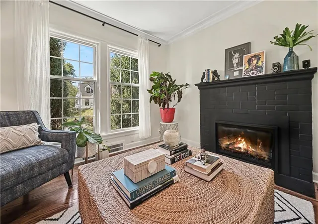 Photo 4 of Single family home for sale at 4823 Terrace St, Kansas City, MO 64112 | MLS# 2638964 | Listing updated on 2026-09-05