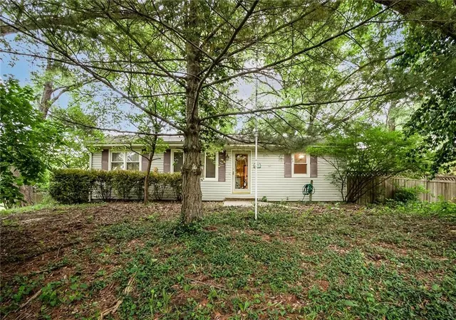 Photo 1 of Single family home for sale at 1203 Western St, Leavenworth, KS 66048 | MLS# 2638966 | Listing updated on 2026-08-29