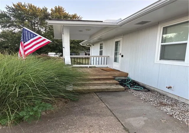 Photo 2 of Sale Pending at 311 N Grant St, Garnett, KS 66032 | MLS# 2638975 | Listing updated on 2026-09-03