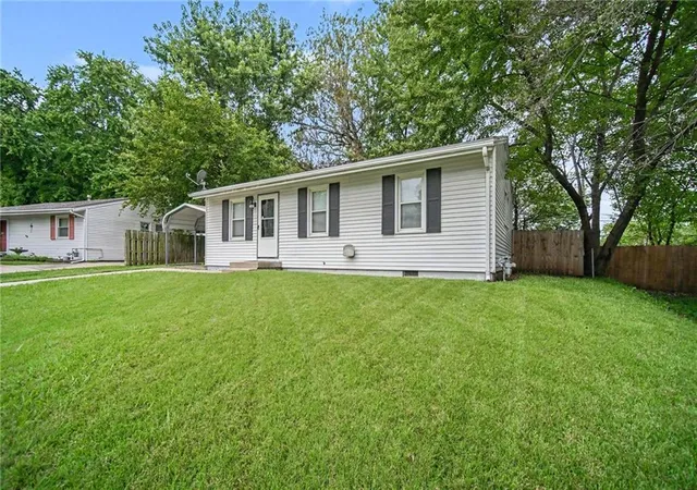 2nd image of 7318 Ne 51St St, Kansas City, MO 64119 | MLS# 2638979