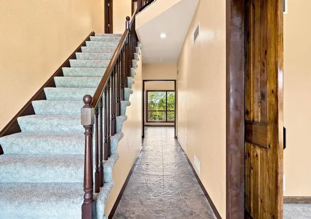 Photo 4 of Sale Pending at 17200 S Gray Dr, Pleasant Hill, MO 64080 | MLS# 2638981 | Listing updated on 2026-08-31