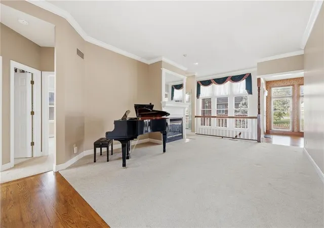 Photo 3 of Sale Pending at 211 E 130Th Ct, Kansas City, MO 64145 | MLS# 2638982 | Listing updated on 2026-09-03