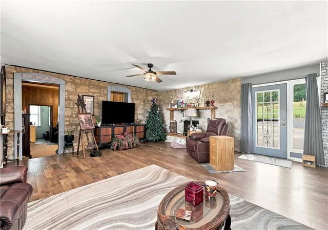 Photo 4 of Single family home for sale at 18676 Logan Rd, Leavenworth, KS 66048 | MLS# 2638992 | Listing updated on 2026-09-03