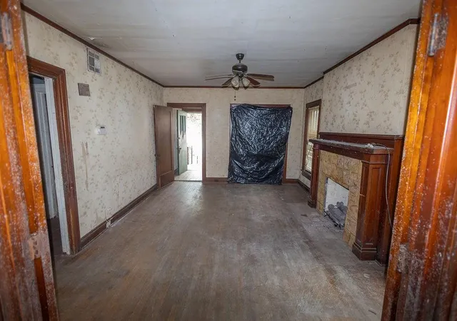 Photo 4 of Single family home for sale at 409 W 5Th St, Coffeyville, KS 67337 | MLS# 2638993 | Listing updated on 2026-08-29
