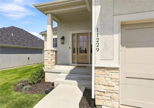 Photo 2 of Single family home for sale at 11229 Brome Dr, Kearney, MO 64060 | MLS# 2639000 | Listing updated on 2026-08-27