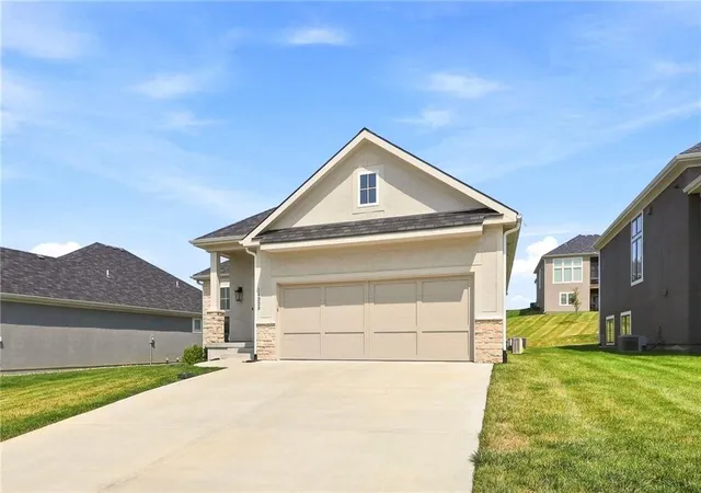 Photo 39 of Single family home for sale at 11229 Brome Dr, Kearney, MO 64060 | MLS# 2639000 | Listing updated on 2026-08-27