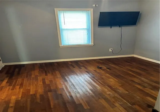 3rd image of 323 E 13Th St, Ottawa, KS 66067 | MLS# 2639010