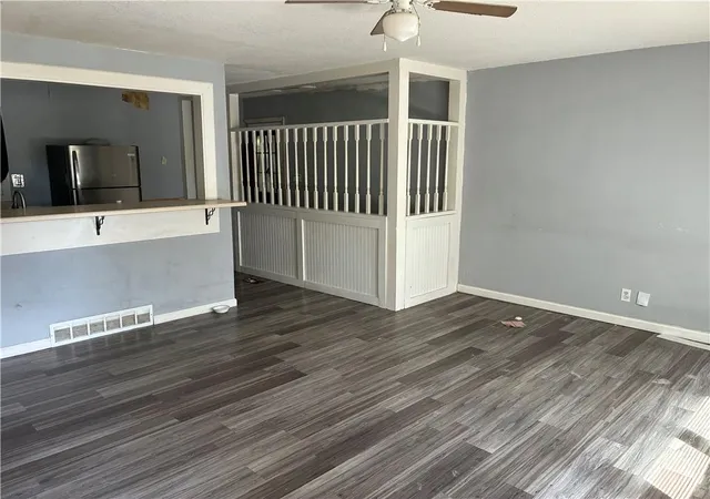 Photo 2 of Single family home for sale at 616 N Westwood Ct, Independence, MO 64050 | MLS# 2639011 | Listing updated on 2026-09-28