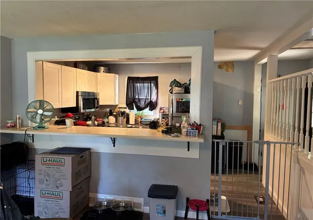 Photo 3 of Sale Pending at 616 N Westwood Ct, Independence, MO 64050 | MLS# 2639011 | Listing updated on 2026-09-13