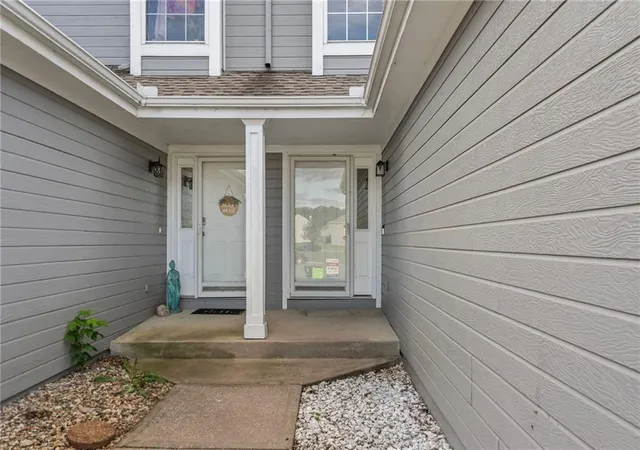Photo 3 of Condo for sale at 5792 Nw Plantation Cir, Lee's Summit, MO 64064 | MLS# 2639016 | Listing updated on 2026-10-08