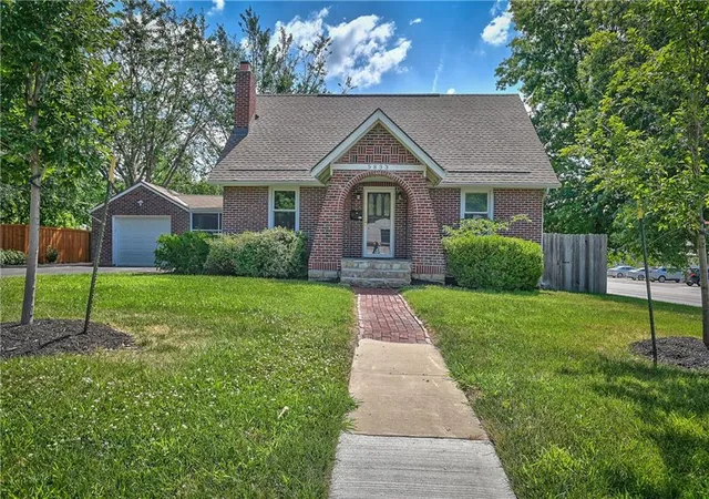 1st image of 5833 Monrovia St, Shawnee, KS 66216 | MLS# 2639026