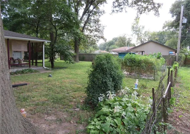 Photo 3 of Single family home for sale at 2207 Nw Polk St, Topeka, KS 66608 | MLS# 2639027 | Listing updated on 2026-09-03