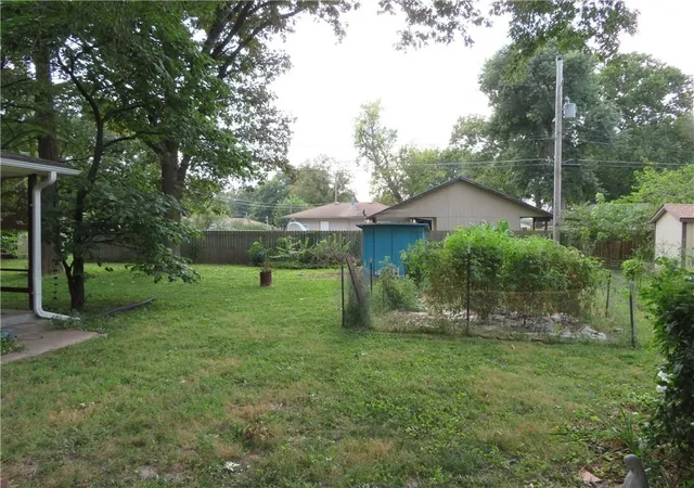 Photo 3 of Single family home for sale at 2207 Nw Polk St, Topeka, KS 66608 | MLS# 2639027 | Listing updated on 2026-09-03