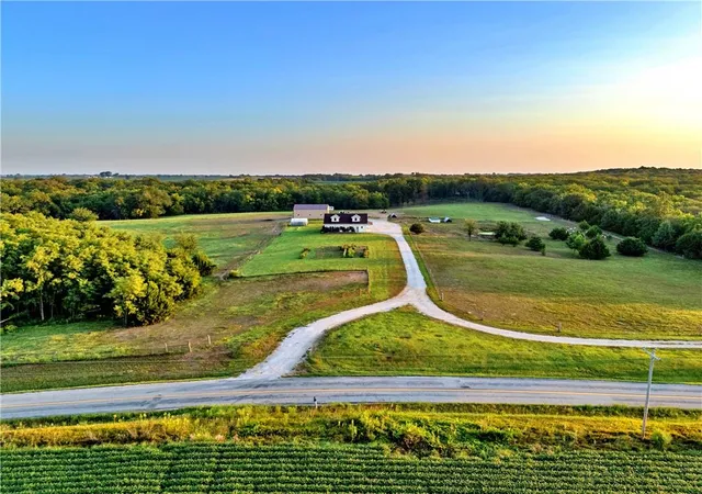 Photo 2 of Single family home for sale at 45526 Hwy K, Richmond, MO 64085 | MLS# 2639032 | Listing updated on 2026-09-05