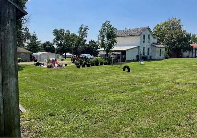 Photo 13 of Single family home for sale at 202 N Alanthus Ave, Stanberry, MO 64489 | MLS# 2639033 | Listing updated on 2026-08-29