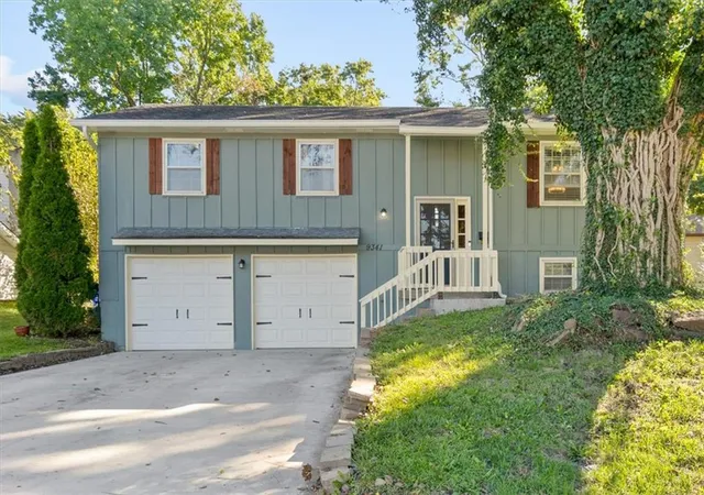 Photo 1 of Single family home for sale at 9341 Mullen Rd, Lenexa, KS 66215 | MLS# 2639051 | Listing updated on 2026-10-08