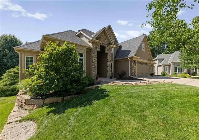 3rd image of 13104 Granada Dr, Leawood, KS 66209 | MLS# 2639068