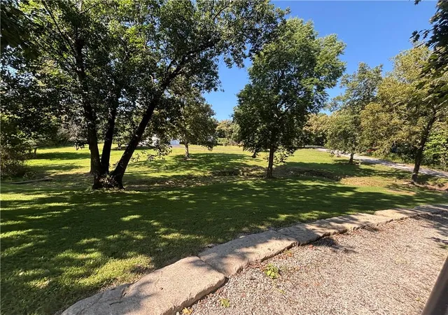 Photo 3 of Sale Pending at 114 Trout Ct, Gallatin, MO 64640 | MLS# 2639080 | Listing updated on 2026-10-10