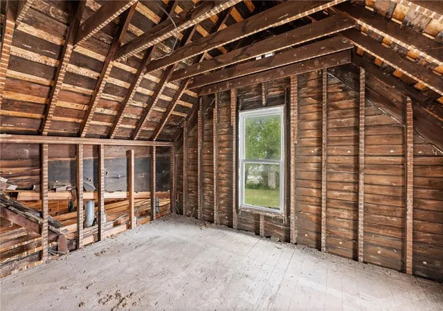 22nd image of 935 N Sycamore St, Ottawa, KS 66067 | MLS# 2639100
