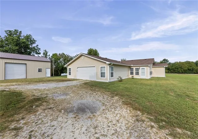 3rd image of Louisiana Rd, Ottawa, KS 66067 | MLS# 2639104