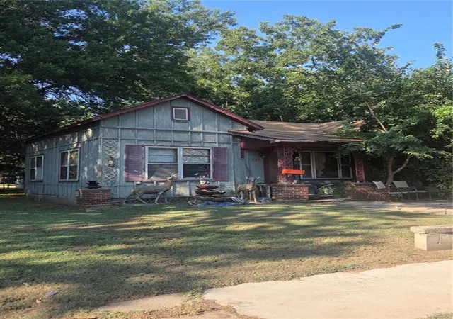Photo 1 of Sale Pending at 649 E 20th St, Pittsburg, KS 66762 | MLS# 2639128 | Listing updated on 2026-08-31