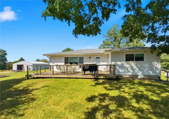 Single family home for sale at 19550 Shane Ln, Weston, MO 64098 | MLS# 2639132
