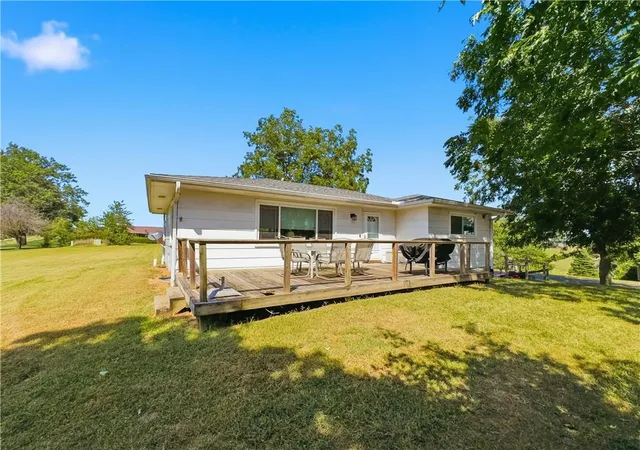 Photo 3 of Single family home for sale at 19550 Shane Ln, Weston, MO 64098 | MLS# 2639132 | Listing updated on 2026-09-03