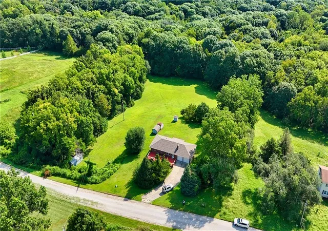 Photo 4 of Single family home for sale at 12865 Jantzen Ln, Platte City, MO 64079 | MLS# 2639150 | Listing updated on 2026-09-04