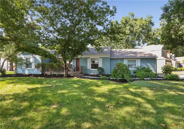 Photo 1 of Single family home for sale at 2001 W 86th St, Leawood, KS 66206 | MLS# 2639157 | Listing updated on 2026-10-01