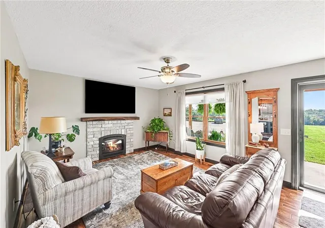 Photo 2 of Single family home for sale at 1434 Us Hwy 75 Hwy, Burlington, KS 66839 | MLS# 2639164 | Listing updated on 2026-08-31