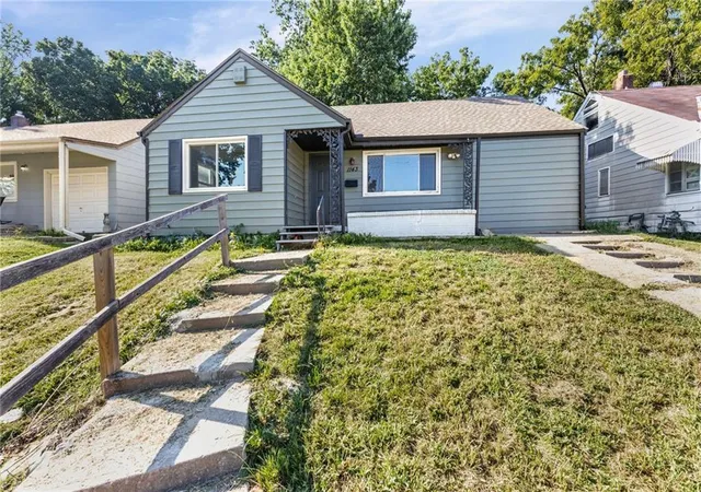 Photo 3 of Single family home for sale at 1143 E 65th St, Kansas City, MO 64131 | MLS# 2639170 | Listing updated on 2026-09-19
