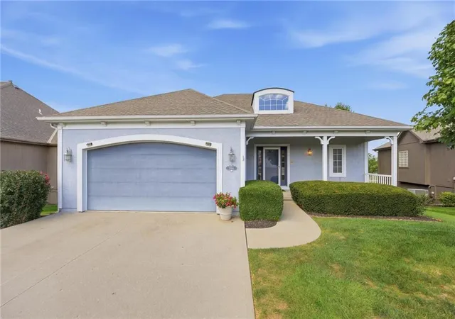 Photo 2 of Single family home for sale at 5704 Nw 108th Ct, Kansas City, MO 64154 | MLS# 2639177 | Listing updated on 2026-10-04