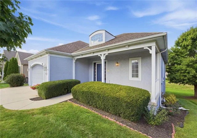 Photo 3 of House for sale at 5704 Nw 108Th Ct, Kansas City, MO 64154 | MLS# 2639177 | Listing updated on 2026-10-04