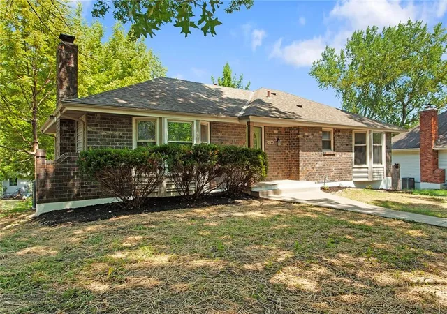 Photo 3 of Sale Pending at 12100 E 60th Ter, Kansas City, MO 64133 | MLS# 2639192 | Listing updated on 2026-09-01