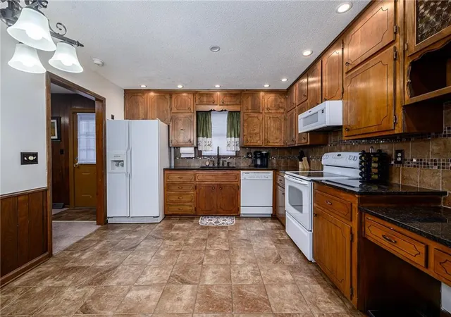 Photo 3 of Single family home for sale at 8716 Haskell Ave, Kansas City, KS 66109 | MLS# 2639197 | Listing updated on 2026-09-23