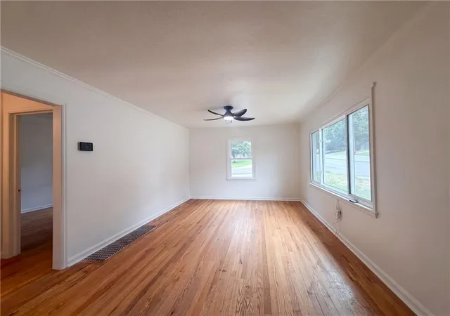 4th image of 5419 Roe Blvd, Roeland Park, KS 66205 | MLS# 2639203