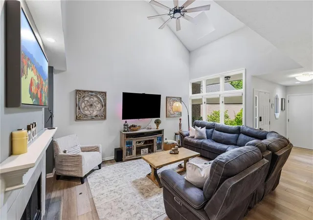 Photo 3 of Sale Pending at 6727 W 126th Court, Leawood, KS 66209 | MLS# 2639204 | Listing updated on 2026-09-24