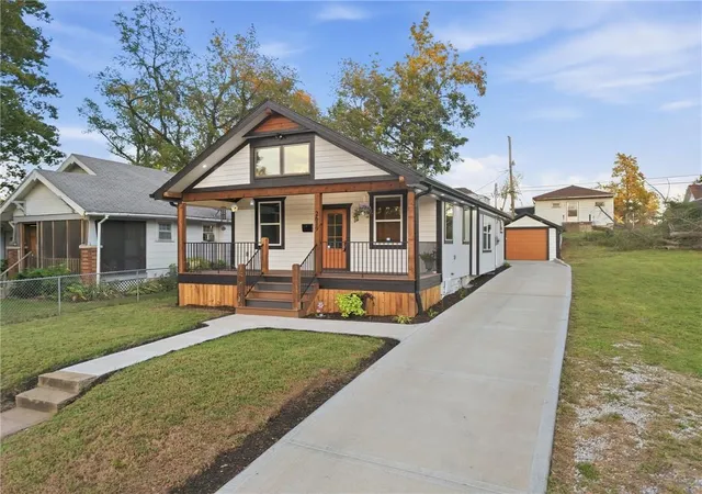 Photo 3 of Single family home for sale at 2619 N 20th Street, Kansas City, KS 66104 | MLS# 2639214 | Listing updated on 2026-09-29