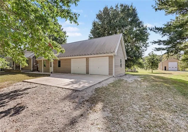Photo 3 of Sale Pending at 16614 S Hadsell Rd, Pleasant Hill, MO 64080 | MLS# 2639219 | Listing updated on 2026-09-06