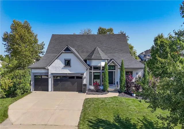 Photo 1 of Single family home for sale at 6600 Nw 103rd St, Kansas City, MO 64154 | MLS# 2639239 | Listing updated on 2026-09-04