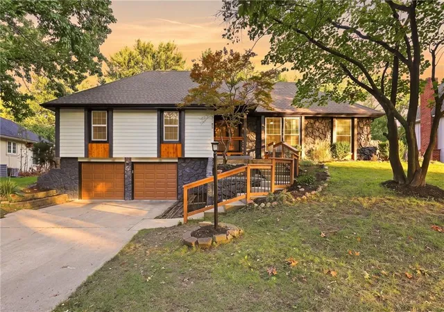 Photo 1 of Single family home for sale at 8143 Beaman St, Kansas City, MO 64151 | MLS# 2639269 | Listing updated on 2026-10-19