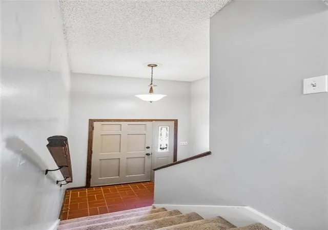 Photo 3 of Sale Pending at 7509 Nw 81st St, Kansas City, MO 64151 | MLS# 2639278 | Listing updated on 2026-09-24