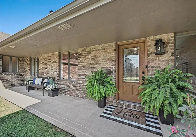 Photo 3 of Sale Pending at 122 Broken Bridge Ln, Platte City, MO 64079 | MLS# 2639283 | Listing updated on 2026-09-05