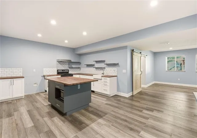 Photo 5 of Single family home for sale at 8612 N Farley Ave, Kansas City, MO 64157 | MLS# 2639285 | Listing updated on 2026-09-05
